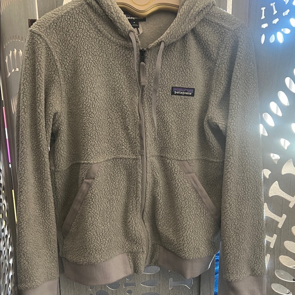 Patagonia Women’s Grey  Fleece Hoodie size M. Worn once.